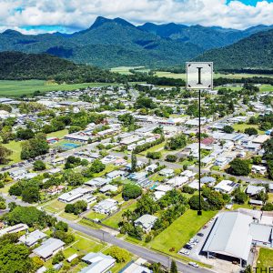 7 Thomas Street, Mossman, QLD 4873 AUS