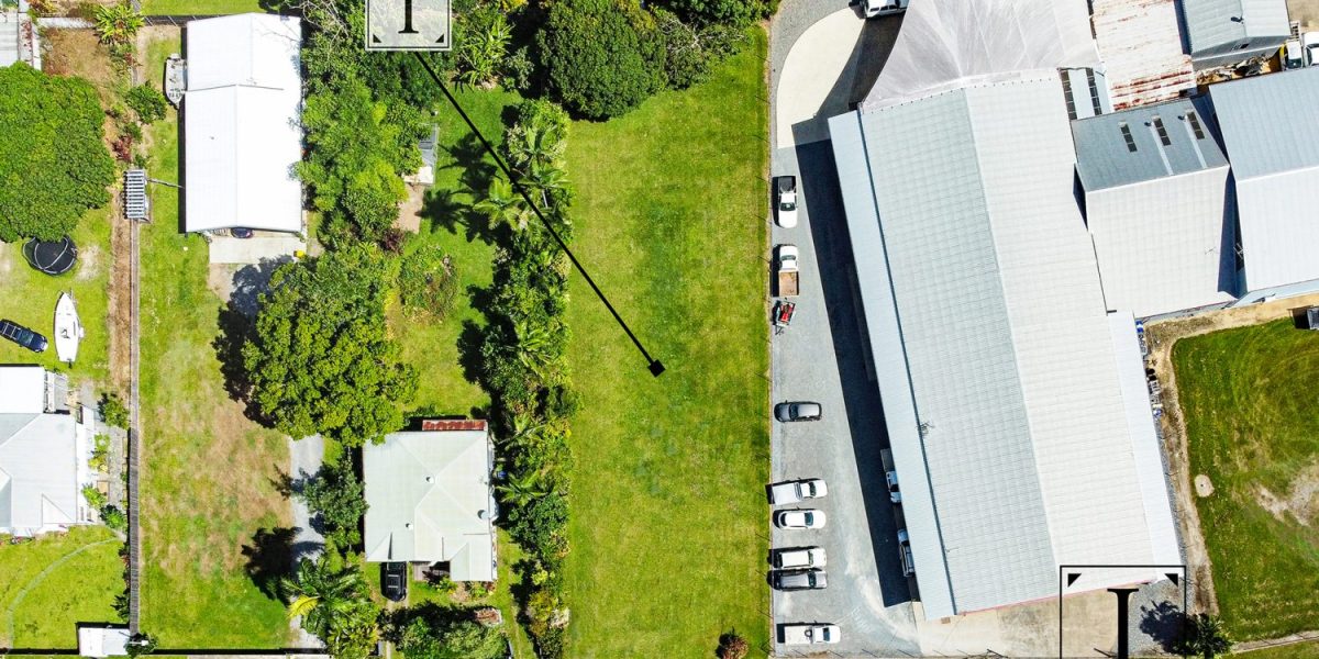 7 Thomas Street, Mossman, QLD 4873 AUS