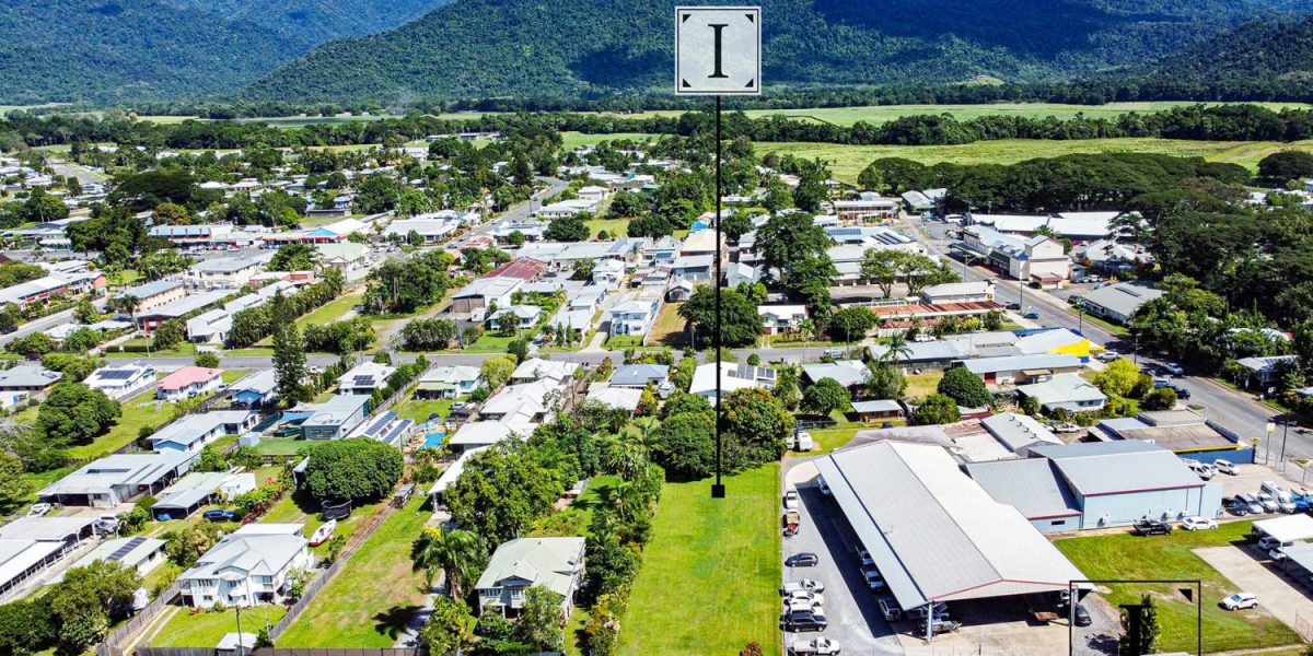 7 Thomas Street, Mossman, QLD 4873 AUS