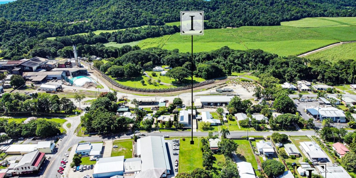 7 Thomas Street, Mossman, QLD 4873 AUS