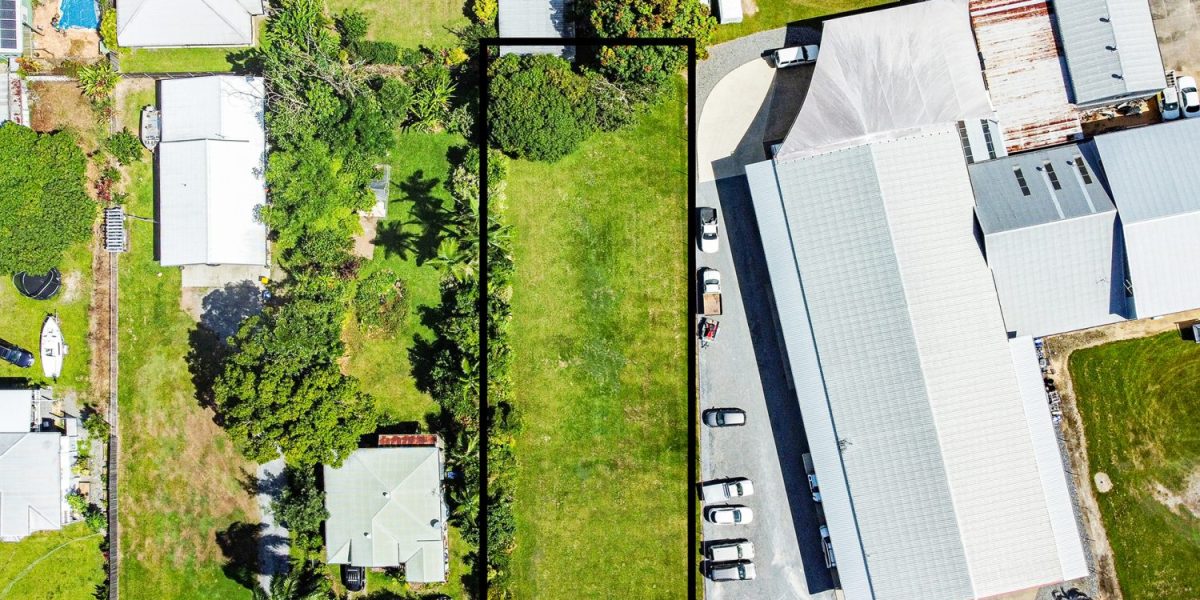 7 Thomas Street, Mossman, QLD 4873 AUS