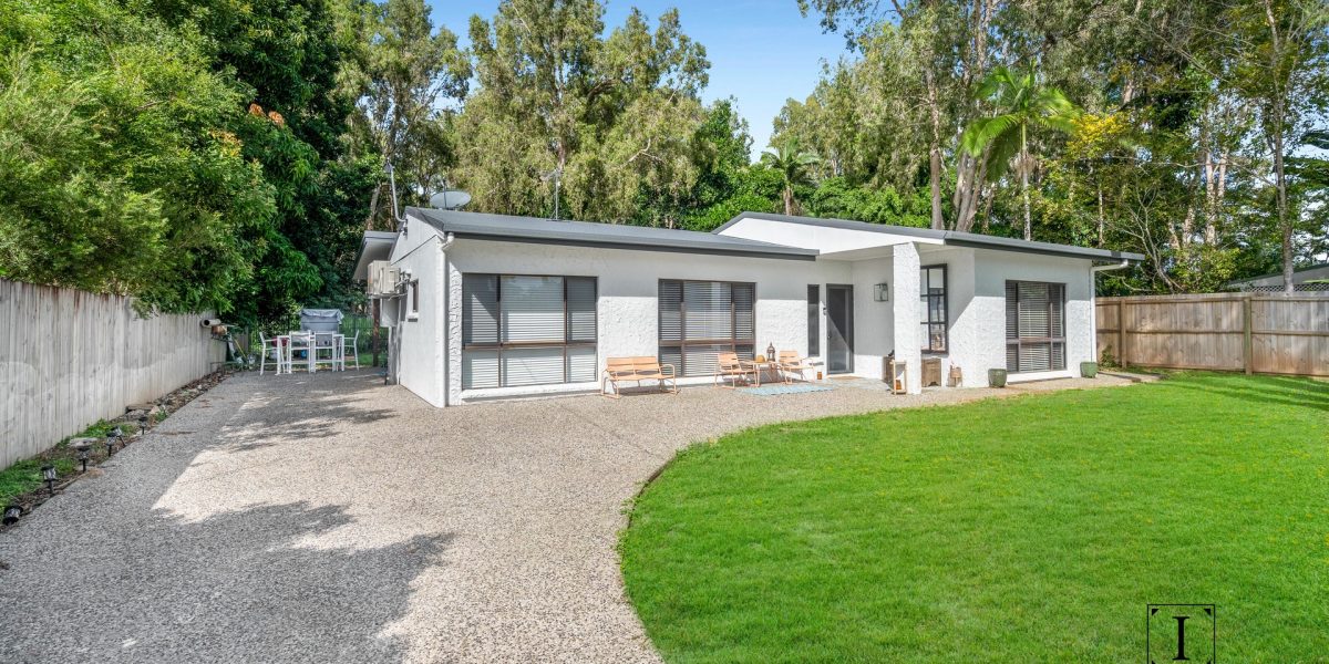 11 Hickory Street, Holloways Beach, QLD 4878 AUS