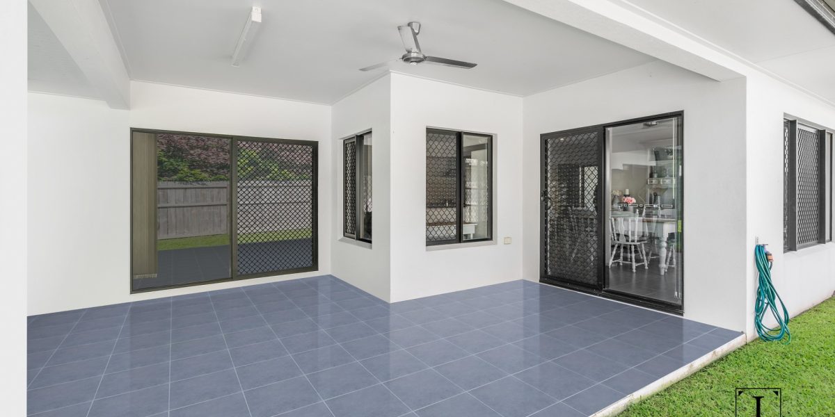 8 Durham Vista, Smithfield, QLD 4878 AUS