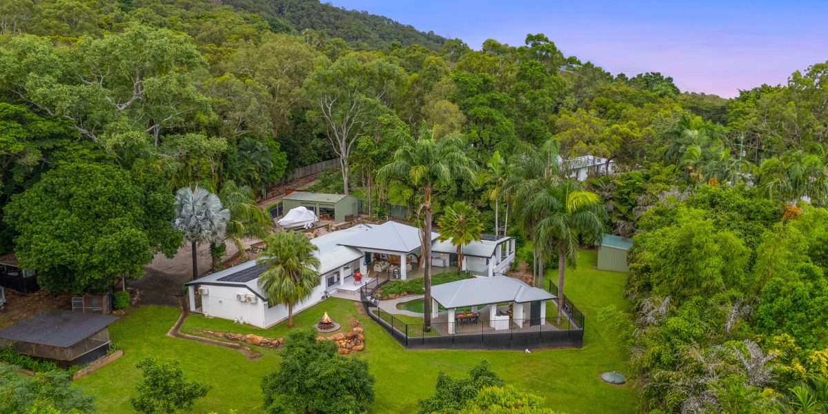 13-15 Aropa Street, Trinity Beach, QLD 4879 AUS