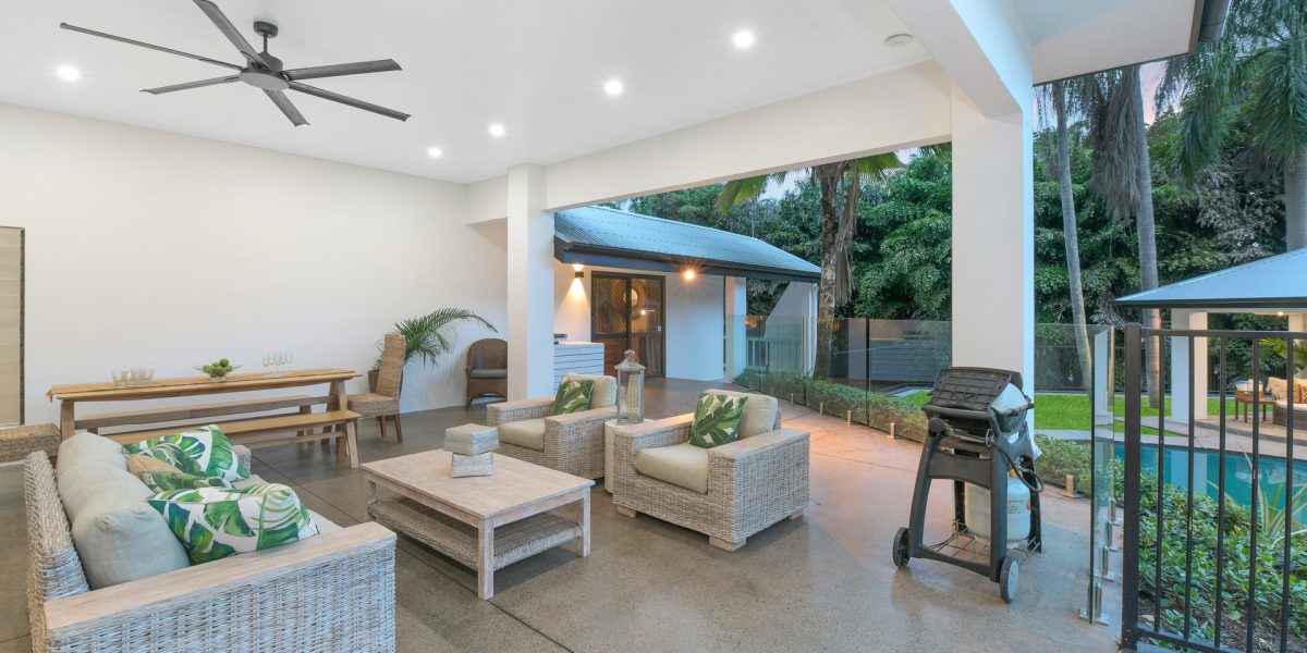 13-15 Aropa Street, Trinity Beach, QLD 4879 AUS