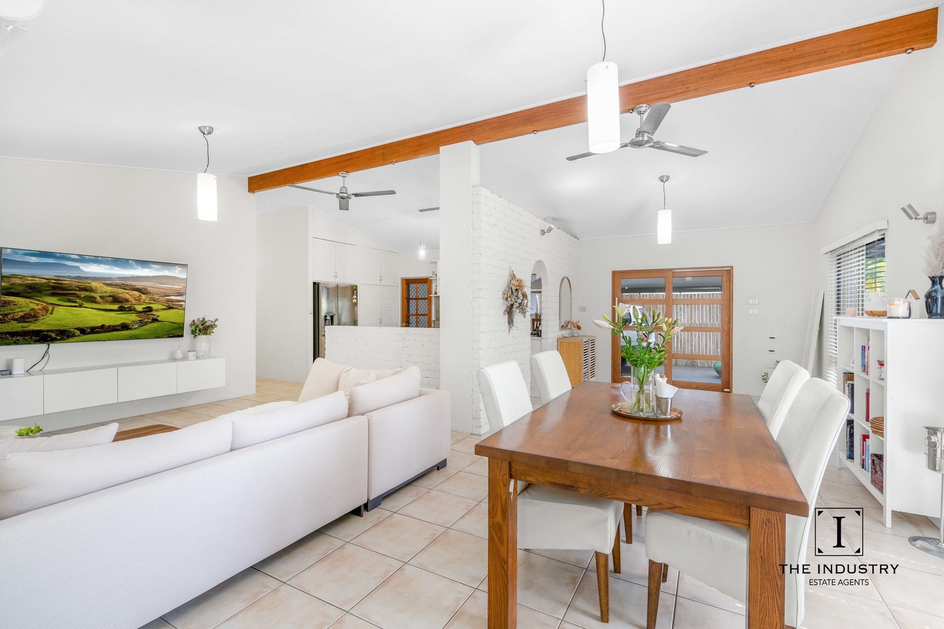 3 Corinda Close, Trinity Beach, QLD 4879 AUS