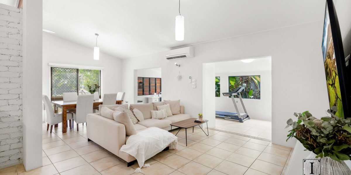 3 Corinda Close, Trinity Beach, QLD 4879 AUS