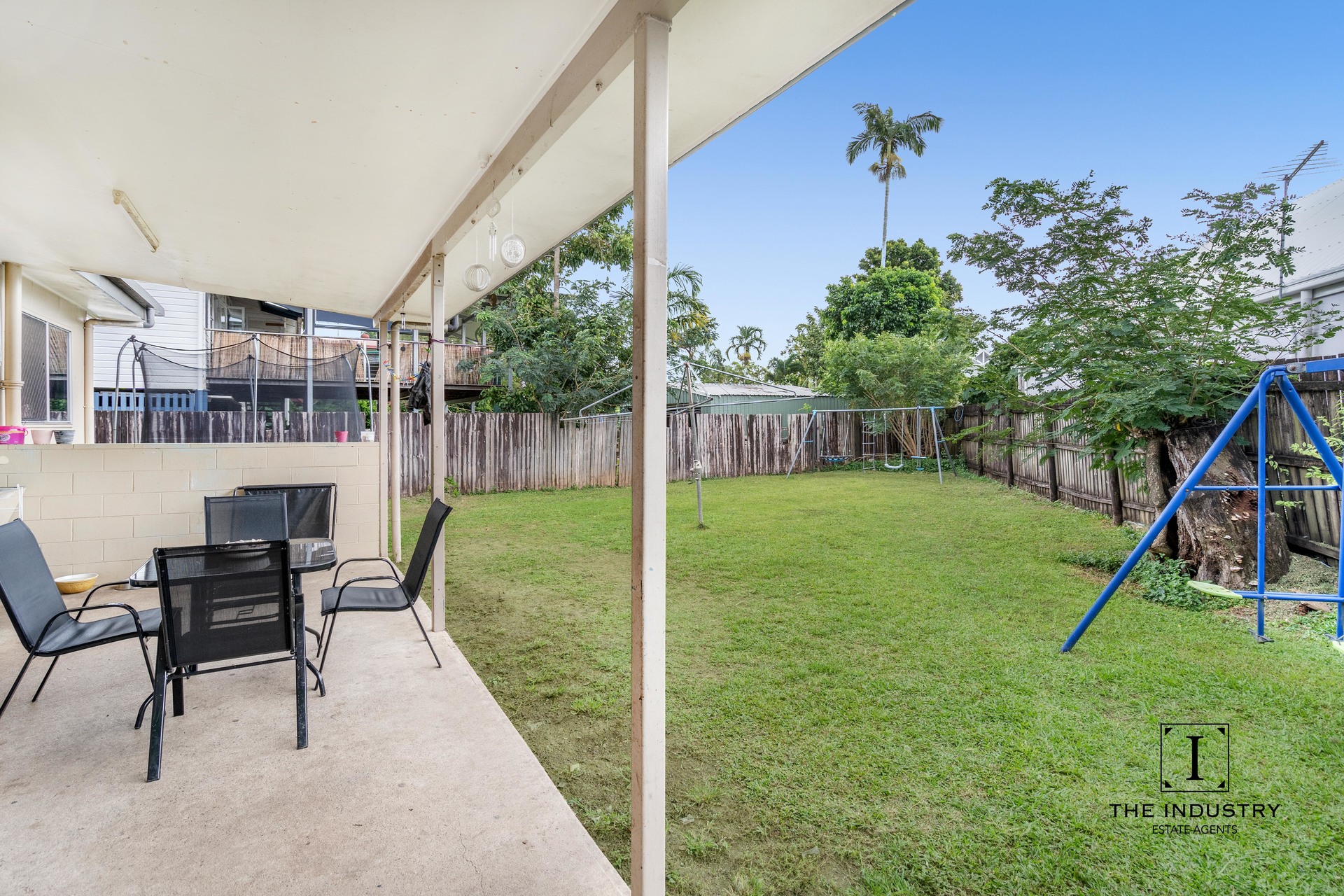 2 Rose Blank Close, Manunda, QLD 4870 AUS