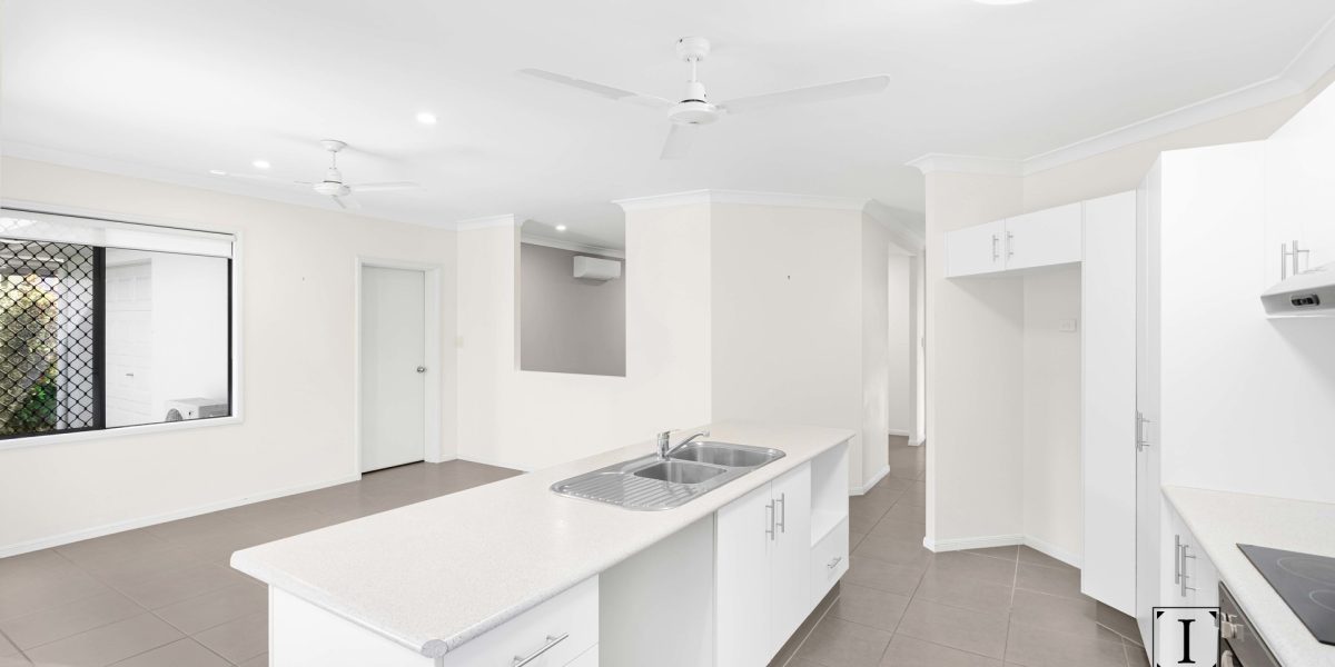 30 John Malcom Street, Redlynch, QLD 4870 AUS