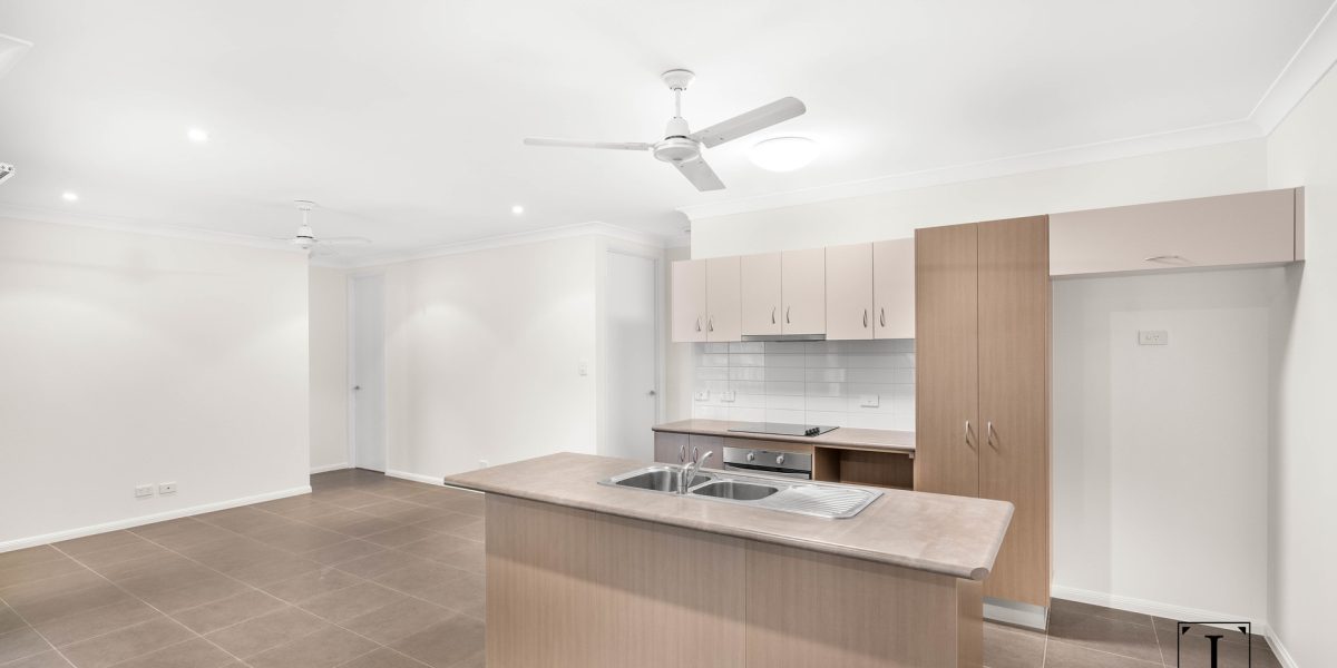 38 Kehone Street, Redlynch, QLD 4870 AUS