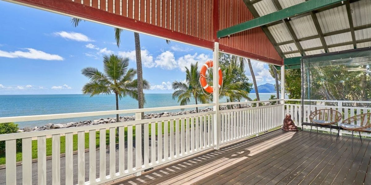 229 Oshea Esplanade, Machans Beach, QLD 4878 AUS