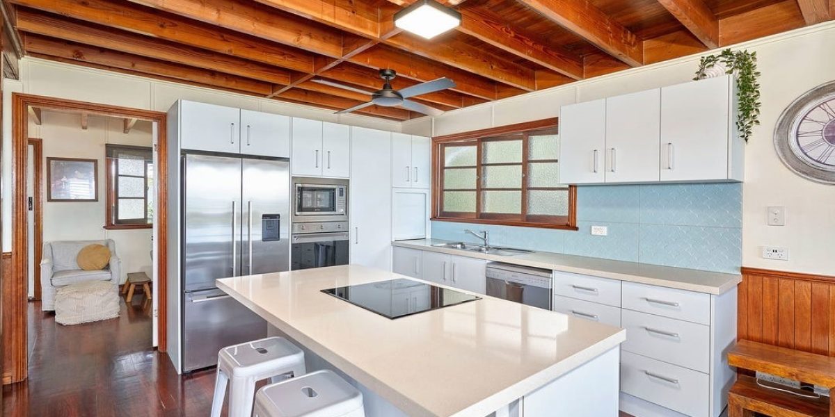 229 Oshea Esplanade, Machans Beach, QLD 4878 AUS