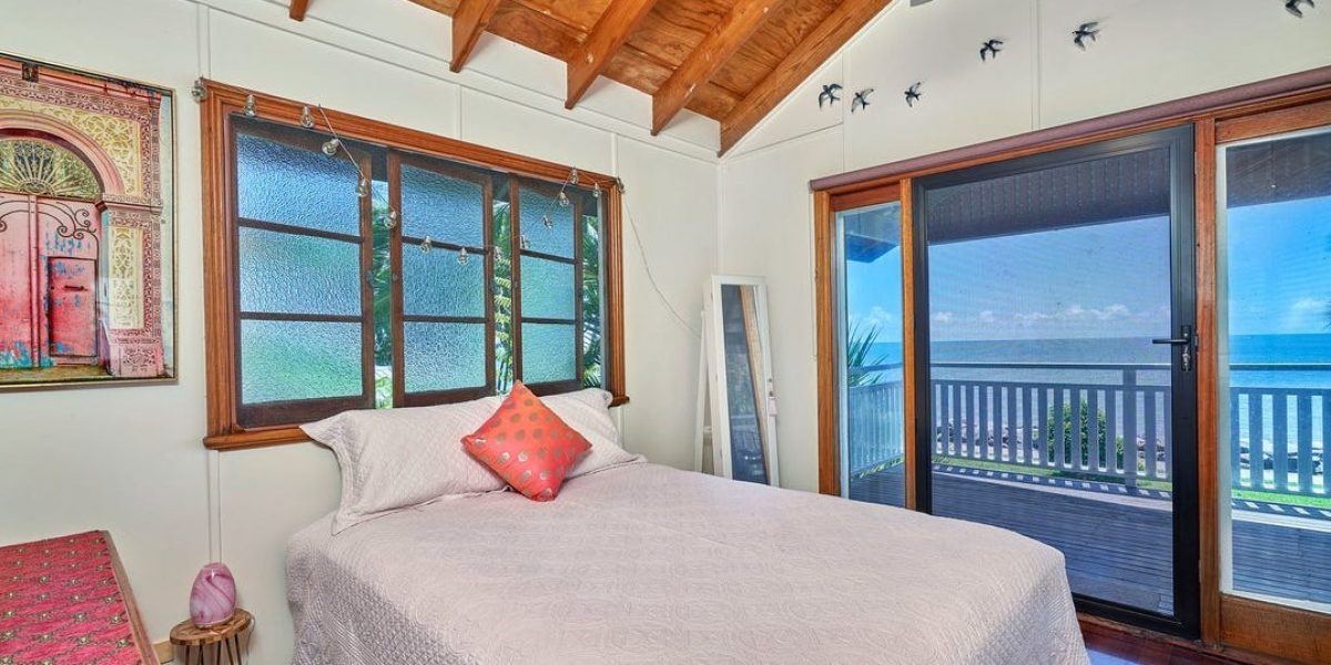 229 Oshea Esplanade, Machans Beach, QLD 4878 AUS