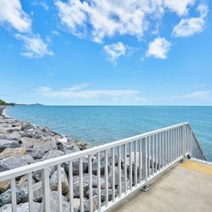 229 Oshea Esplanade, Machans Beach, QLD 4878 AUS