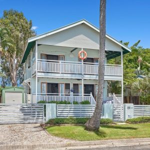 229 Oshea Esplanade, Machans Beach, QLD 4878 AUS