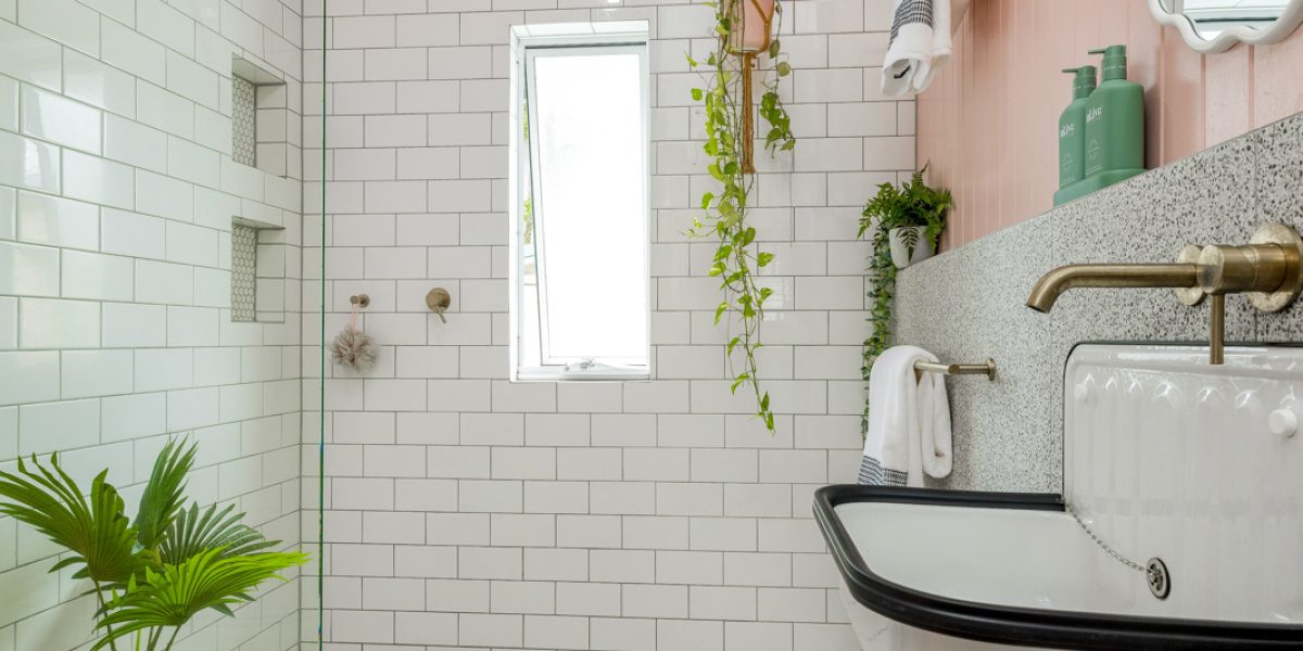 28 Tills Street, Westcourt, QLD 4870 AUS