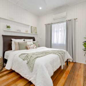 28 Tills Street, Westcourt, QLD 4870 AUS