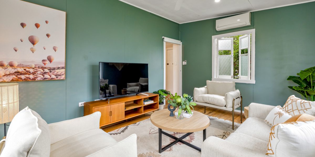 28 Tills Street, Westcourt, QLD 4870 AUS