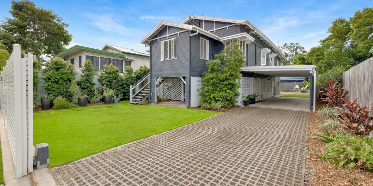 28 Tills Street, Westcourt, QLD 4870 AUS