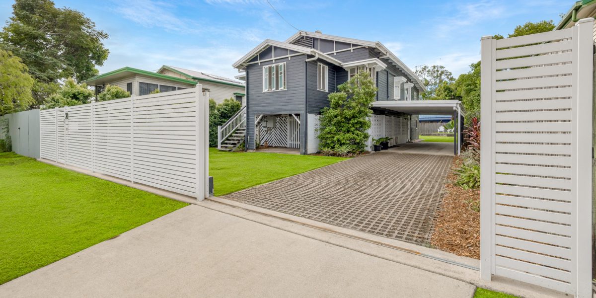 28 Tills Street, Westcourt, QLD 4870 AUS