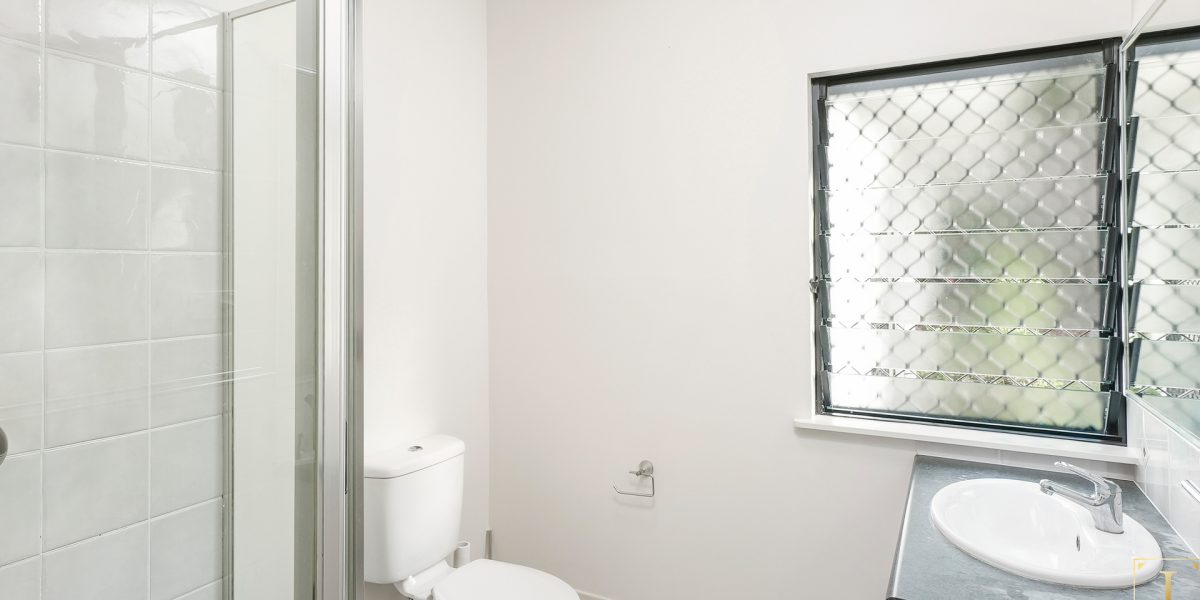 27 Castor Street, Clifton Beach, QLD 4879 AUS