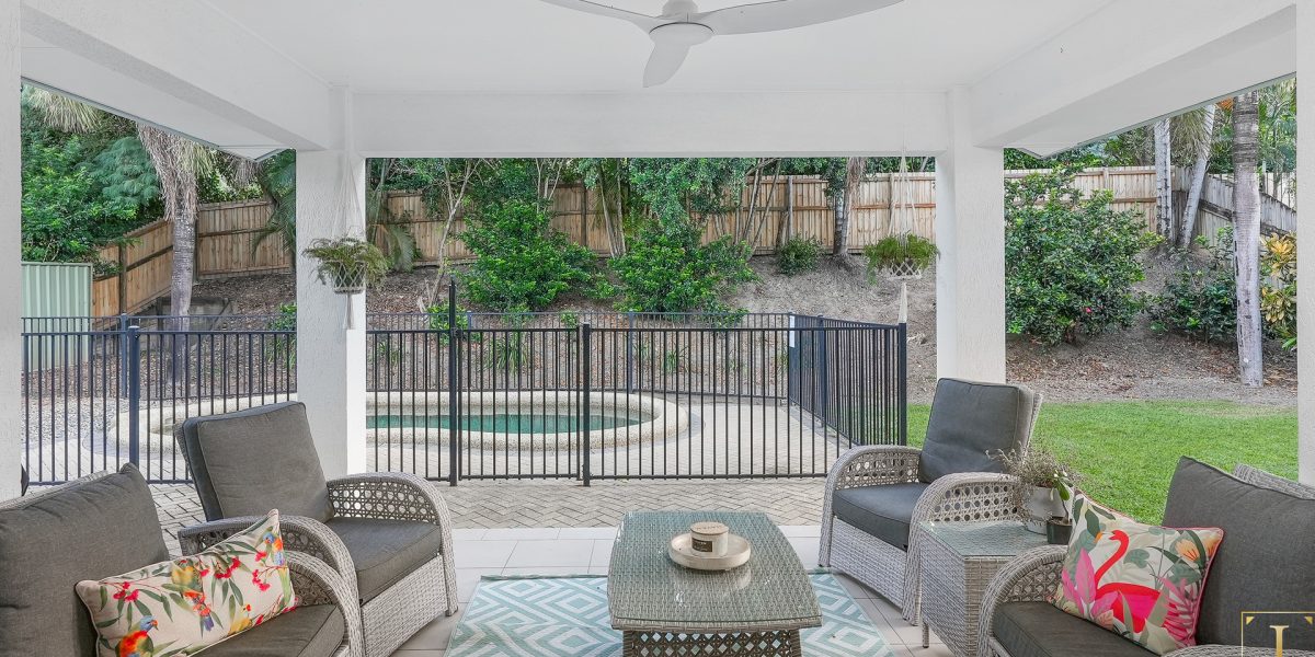 27 Castor Street, Clifton Beach, QLD 4879 AUS