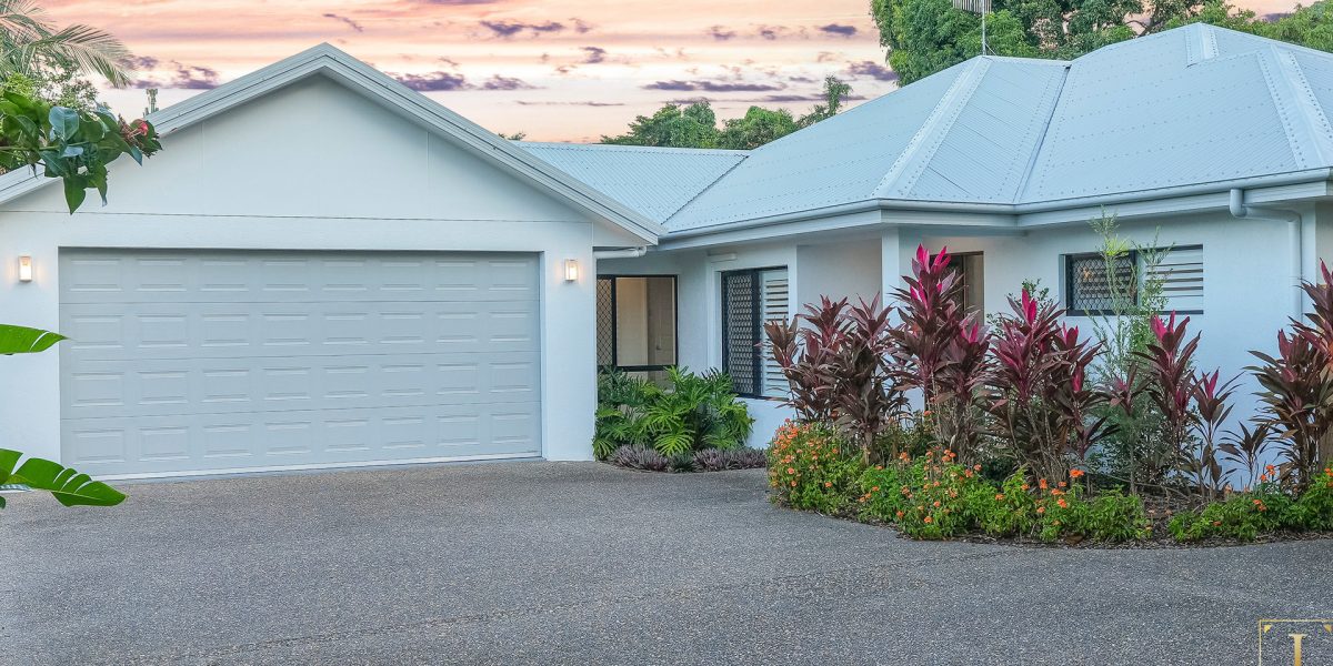 27 Castor Street, Clifton Beach, QLD 4879 AUS