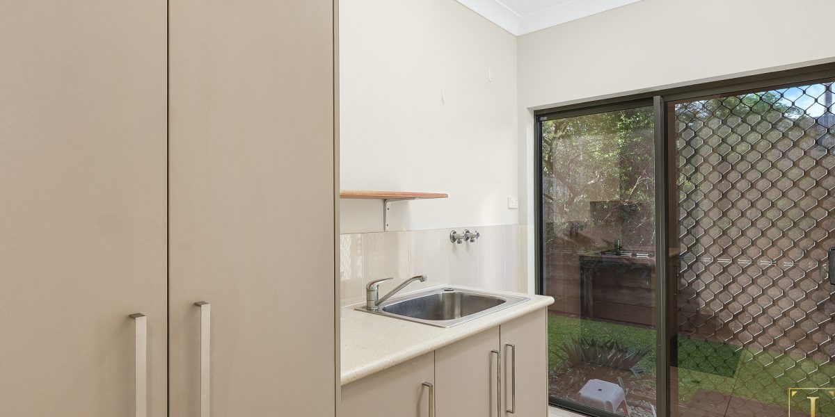 34 Perserverance Street, Redlynch, QLD 4870 AUS