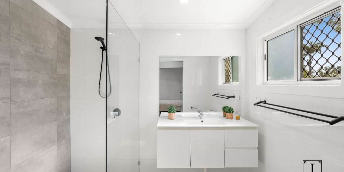 16 Maurice Street, Kewarra Beach, QLD 4879 AUS