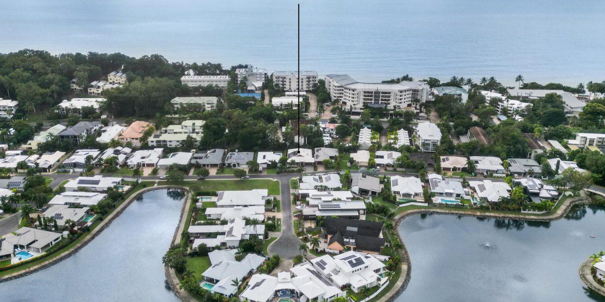 35 Lagoon Drive, Trinity Beach, QLD 4879 AUS