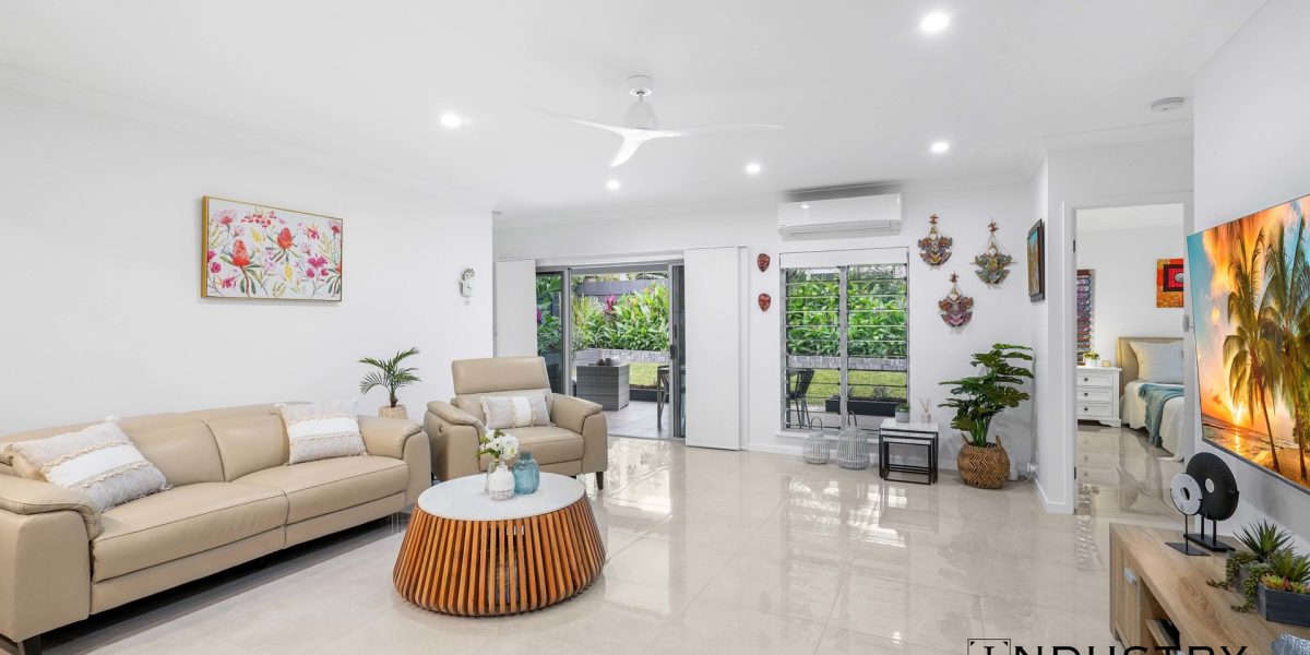 35 Lagoon Drive, Trinity Beach, QLD 4879 AUS