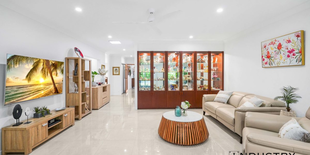 35 Lagoon Drive, Trinity Beach, QLD 4879 AUS