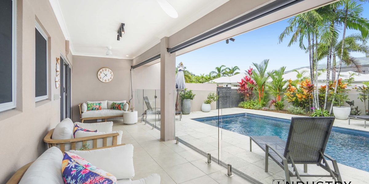 35 Lagoon Drive, Trinity Beach, QLD 4879 AUS