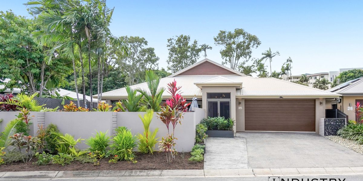 35 Lagoon Drive, Trinity Beach, QLD 4879 AUS