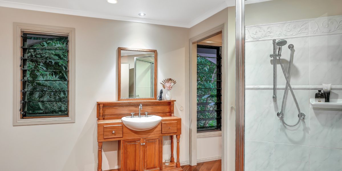 120 Nolan Street, Whitfield, QLD 4870 AUS