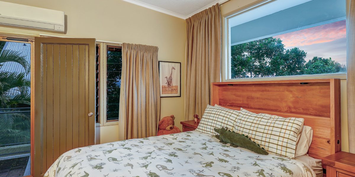 120 Nolan Street, Whitfield, QLD 4870 AUS