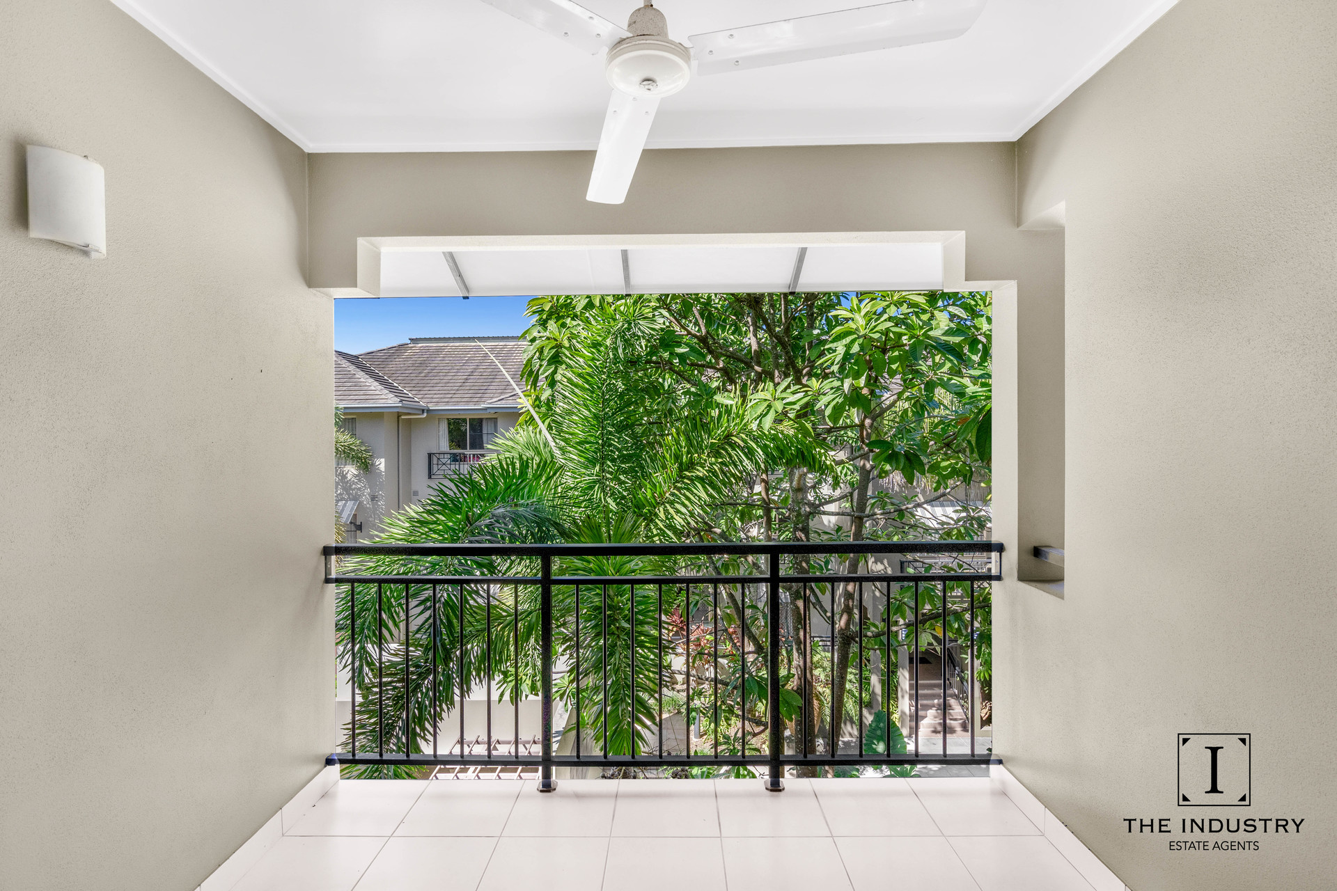 1335/37-41 Mann Street, Westcourt, QLD 4870 AUS