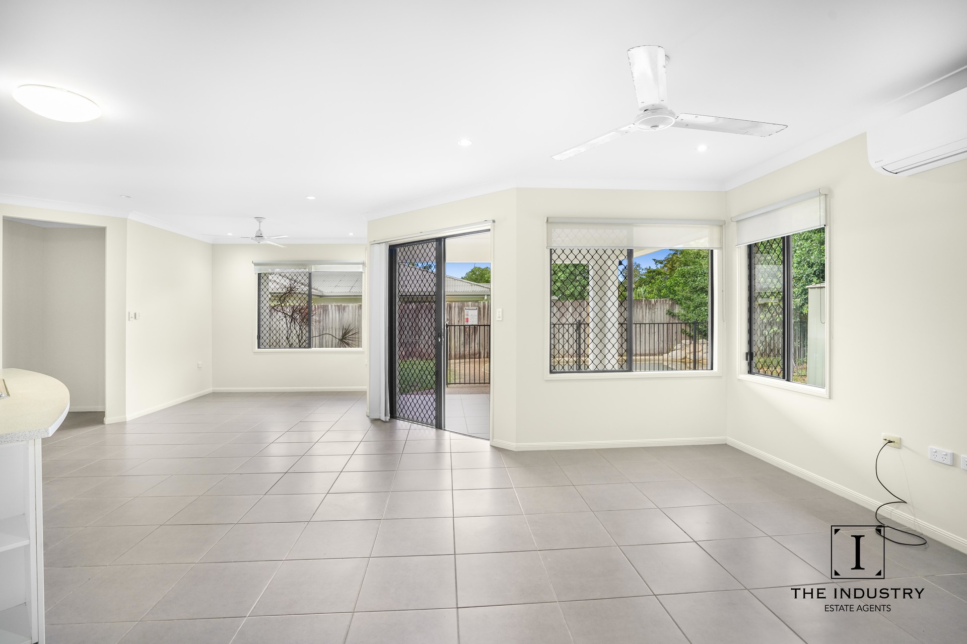 5 Conway Close, Bentley Park, QLD 4869 AUS