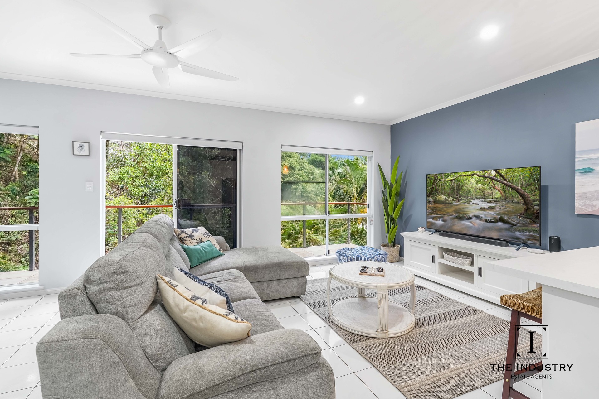 10 Tari Place, Trinity Beach, QLD 4879 AUS