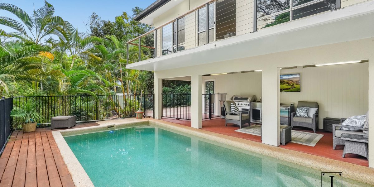 10 Tari Place, Trinity Beach, QLD 4879 AUS