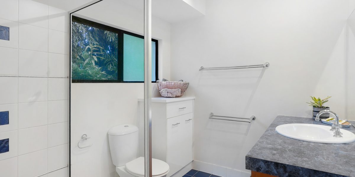 20 Batt Street, Clifton Beach, QLD 4879 AUS