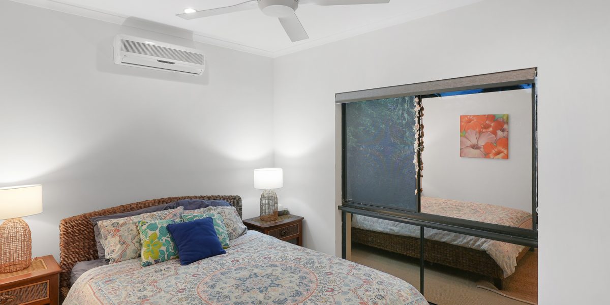 20 Batt Street, Clifton Beach, QLD 4879 AUS