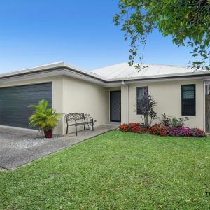 8 Murrinda Gardens, Trinity Park, QLD 4879 AUS