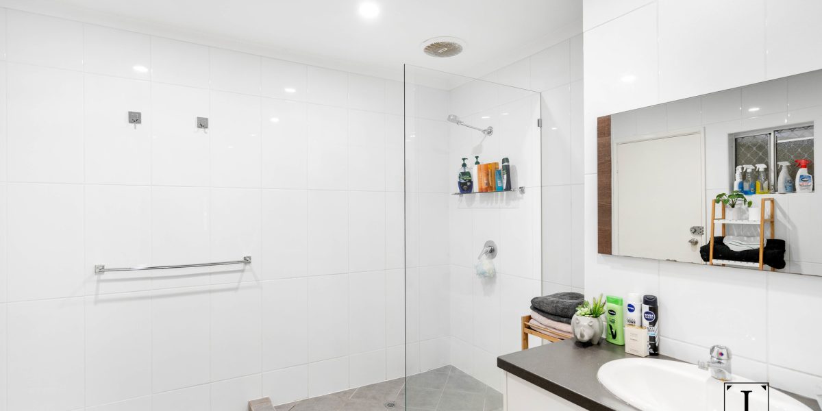 2 Corinda Close, Trinity Beach, QLD 4879 AUS