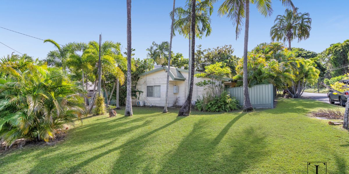 2 Corinda Close, Trinity Beach, QLD 4879 AUS
