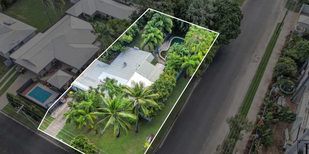2 Corinda Close, Trinity Beach, QLD 4879 AUS