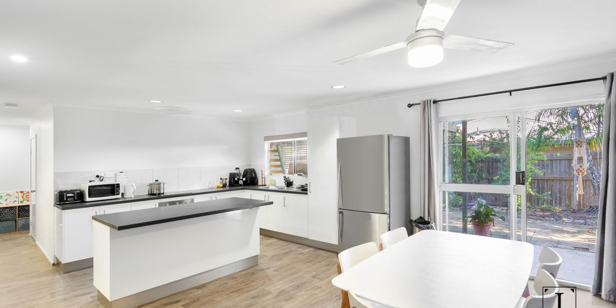 2 Corinda Close, Trinity Beach, QLD 4879 AUS