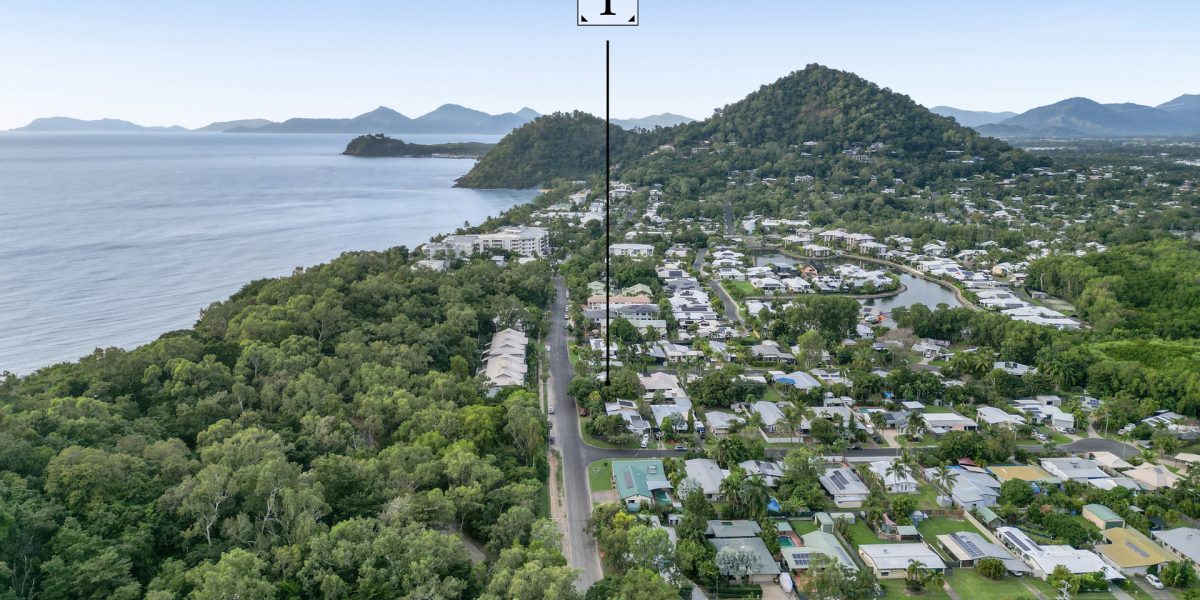 2 Corinda Close, Trinity Beach, QLD 4879 AUS