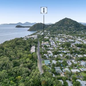 2 Corinda Close, Trinity Beach, QLD 4879 AUS