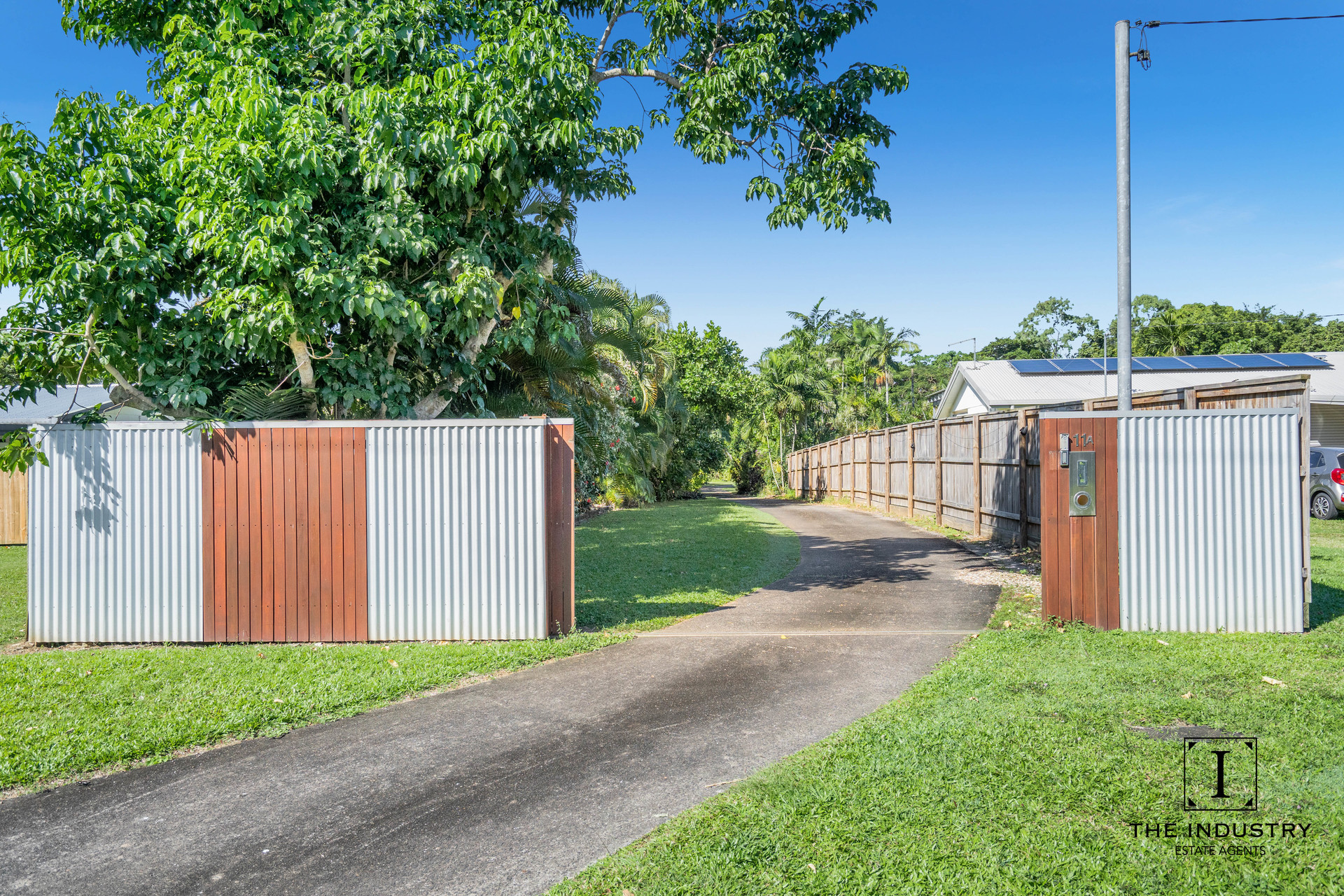 11a Karloo Close, Woree, QLD 4868 AUS